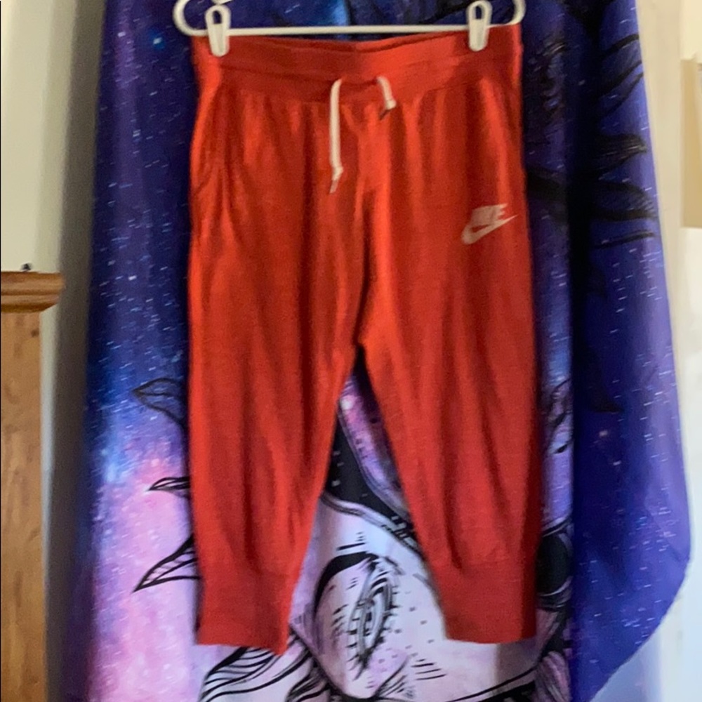 Nike workout capris